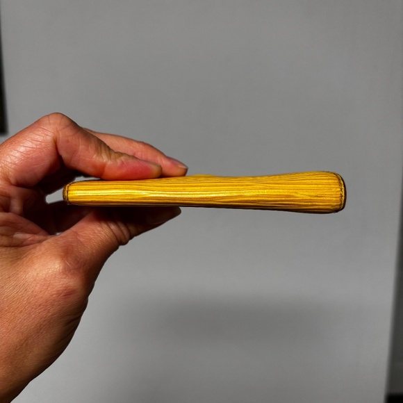 Louis Vuitton Women's Yellow Epi Leather 4-Key Holder - Picture 7 of 15